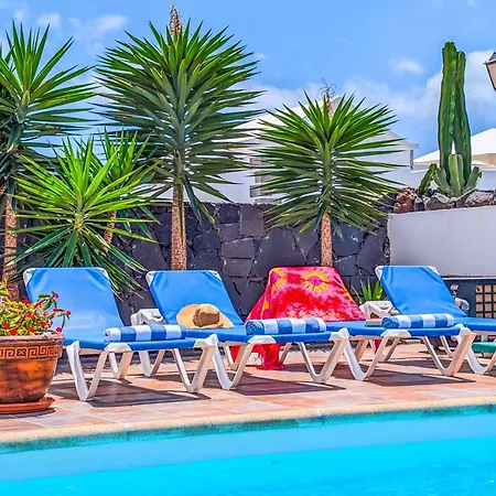 Emilia * Коста Бланка